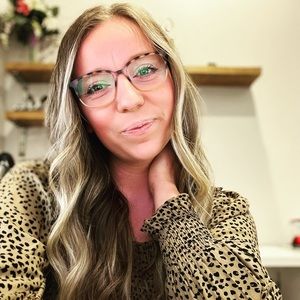 Meet your Posher, Natalie